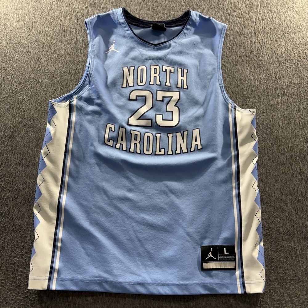 Air Jordan North Carolina Jersey Youth Size Large